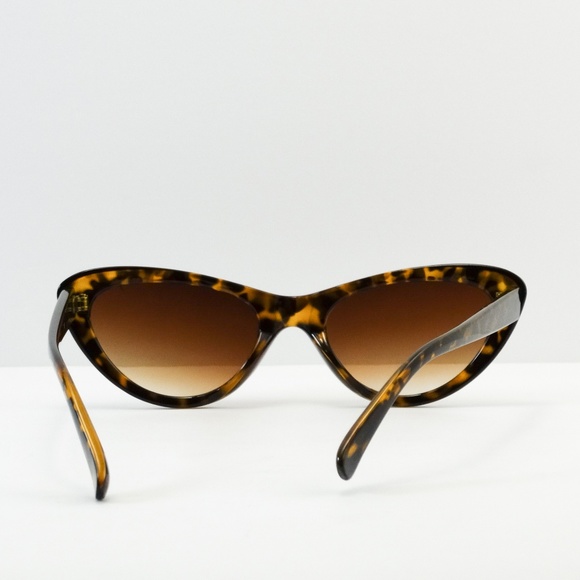 Cat Eye Fashion Chic Sunglasses - Picture 2 of 2
